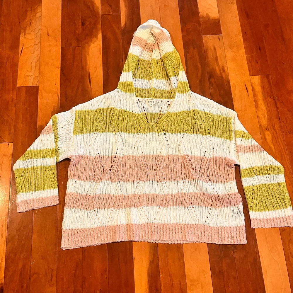 POL Cropped Sweater Size Medium LW Spring Summer Vacay Resort Beach Vibe EUC OS